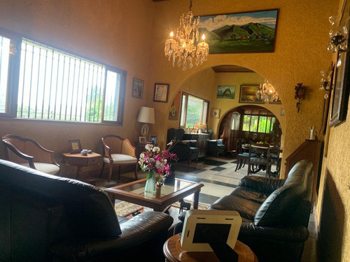 Imagen 3 de 13 de Se Vende Casa 516m2 6h+1s/7b+1s/7p Los Palos Grandes