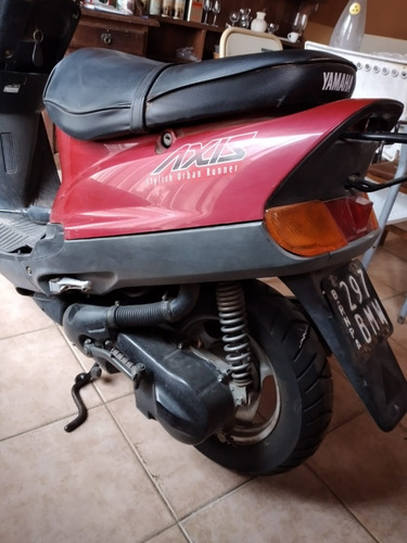 Imagen 2 de 5 de Yamaha Axis 90