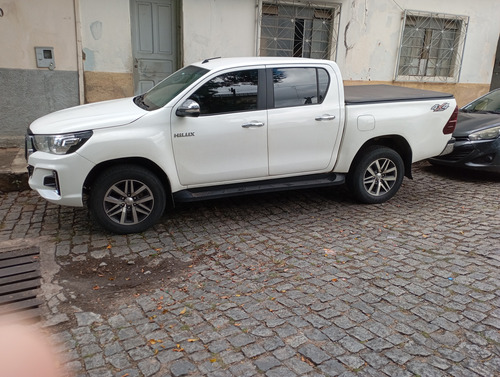 Toyota Hilux 2.8 Tdi Srv Cab. Dupla 4x4 Aut. 4p