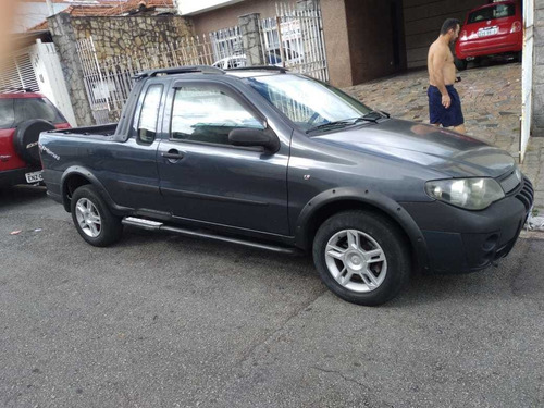 Fiat Strada 2005 1.8 Adventure Ce Flex 2p