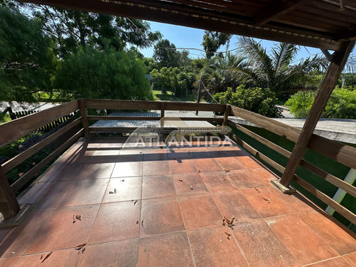 Venta De 3 Propiedades, En Un Terreno Esquina, Excelente Punto De Villa Argentina Norte, Sobre Av 18. Inm Atlántida.