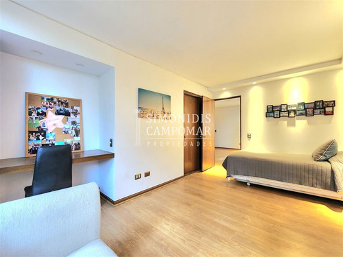 Departamento En Venta De 4 Dorm. Las Condes Av. Colón