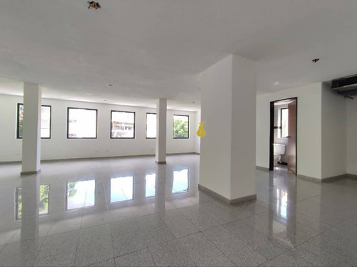 Alquiler Edificio / Local Comercial Las Mercedes