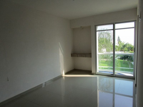 Imagen 13 de 14 de Casa Renta En Condominio Lomas Trujillo A 3 Min De Burgos.