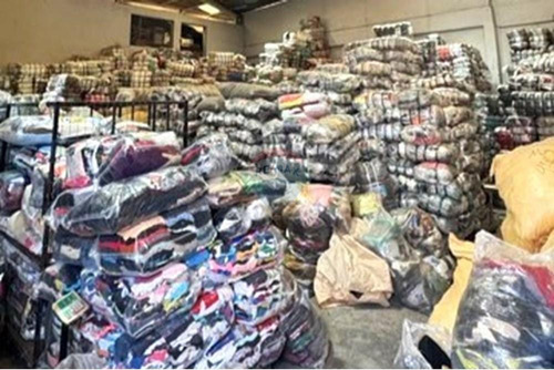 Derecho De Llave Importadora De Ropa