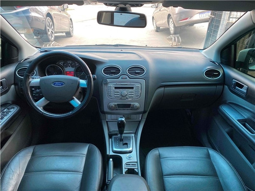 Imagem 6 de 8 de Ford Focus 2.0 Glx 16v Flex 4p Automático