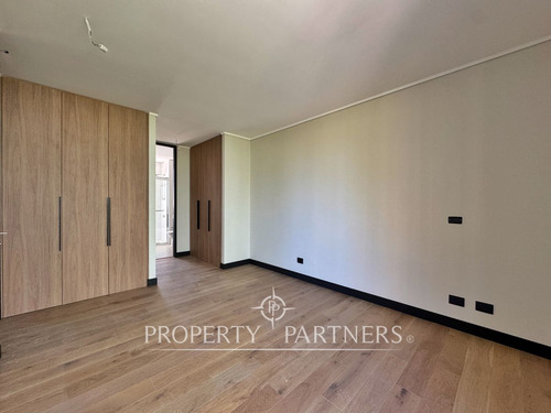 Moderno Departamento Nuevo: 2d/3b, Frente A Plaza ...