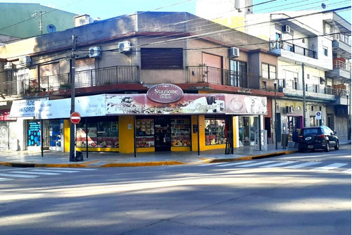 Local En Venta Frente A La Estacion De Villa Bosch