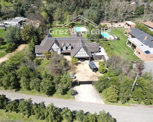 Se Vende Casa En Condominio Bosques De Zapallar, Curico