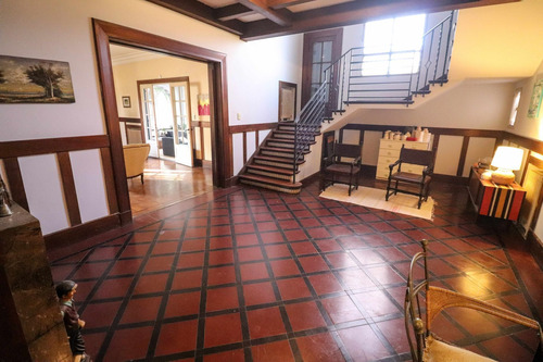 Imagen 9 de 30 de Excelente Casa En El Mejor Lugar De San Isidro