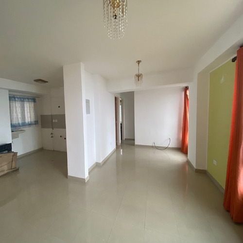 Imagen 5 de 13 de Acogedor Apartamento En Venta De 69m2, En La Urbanización Maravilla.