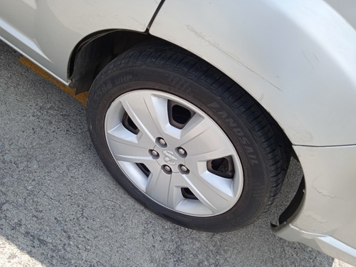 Imagen 9 de 18 de Dodge Caliber Le