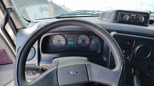 Imagem 4 de 7 de Ford Cargo 1519 2013 Baú Financio Seu 1º Caminhão C/entrada