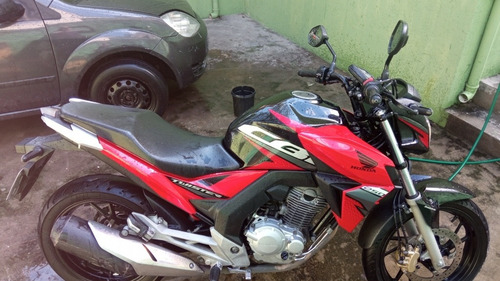 Imagem 2 de 13 de Honda Twister 250
