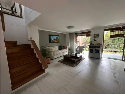 Casa Unifamiliar En Venta Envigado (t)