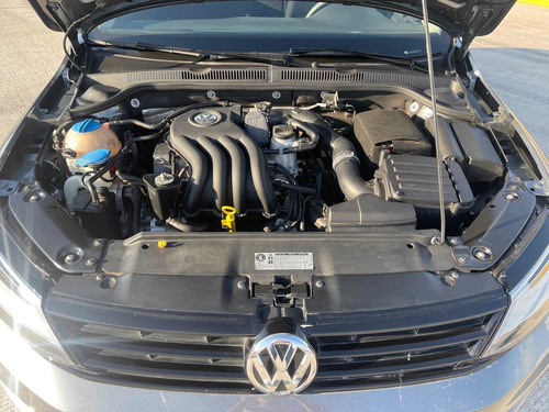 Imagen 9 de 15 de Volkswagen Jetta 2016 2.0 L4 At