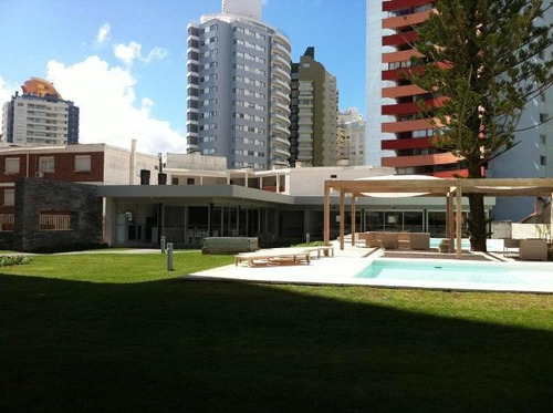 Apartamento En Alquiler Por Temporada De 3 Dormitorios En Aidy Grill