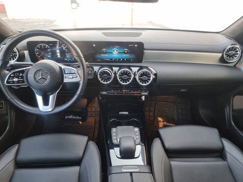 Mercedes-Benz Clase CLA 1.3 200 Progressive