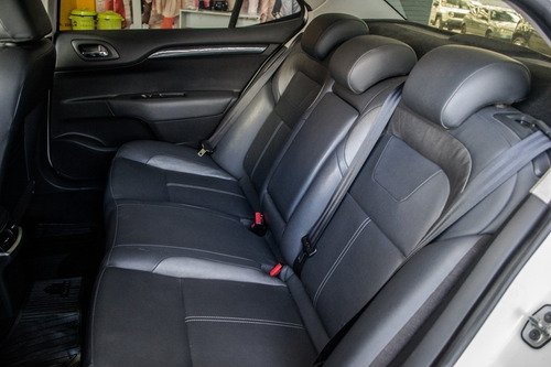 Imagen 11 de 16 de Citroen C4 Lounge Shine At6 Thp 165 2016 Aa451