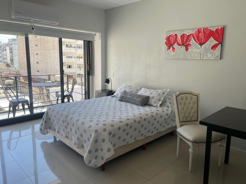 Monoambiente, En Venta, Con Balcon, En San Nicolás Caba