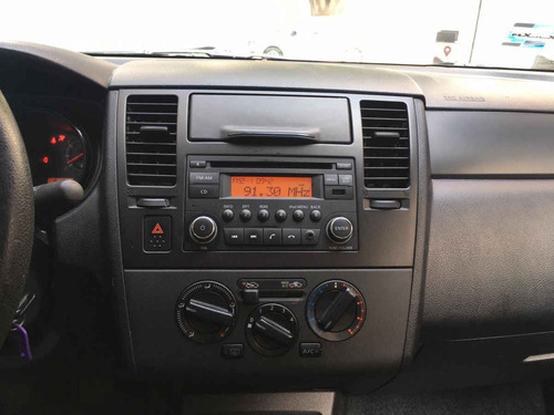 Imagen 9 de 15 de Nissan Tiida 2016 4p Sedán Sense L4/1.8 Man