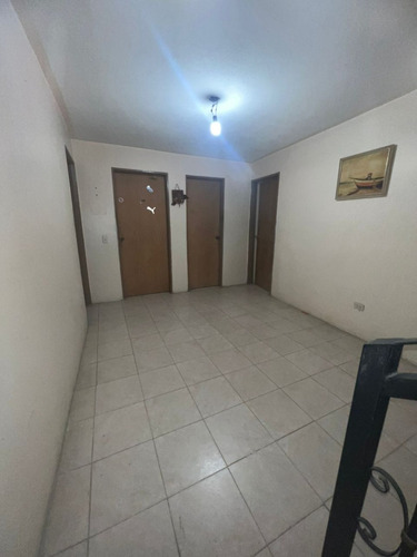 Best House Vende Fabulosa Casa En La Vía Principal De Sant Omero Los Teques
