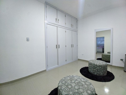 Imagen 18 de 24 de Gabriel Rivas Vende Casa En Urb. Trigal Sur Valencia Cod: Atc-721