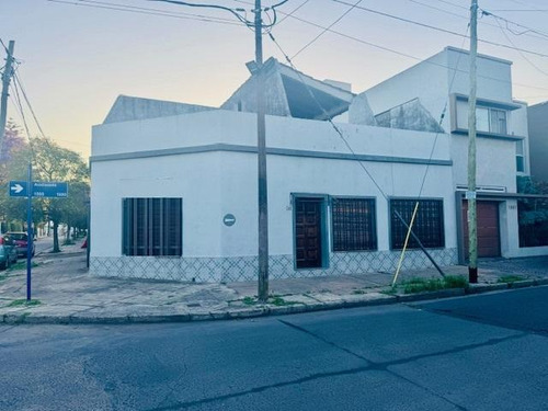 Casa En Venta Con Galpón