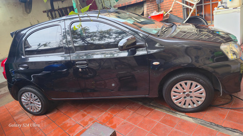 Toyota Etios 1.5 Sedan Xs