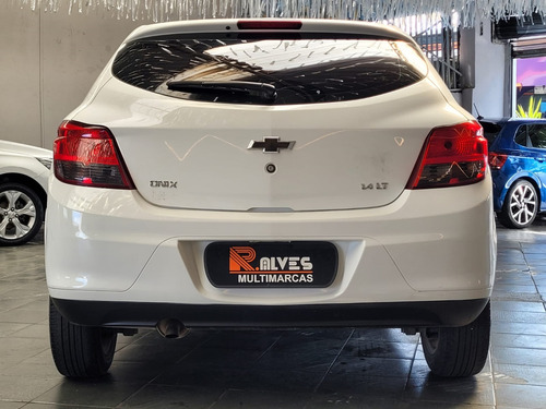 Chevrolet Onix 1.4 MPFI LT 8V FLEX 4P MANUAL