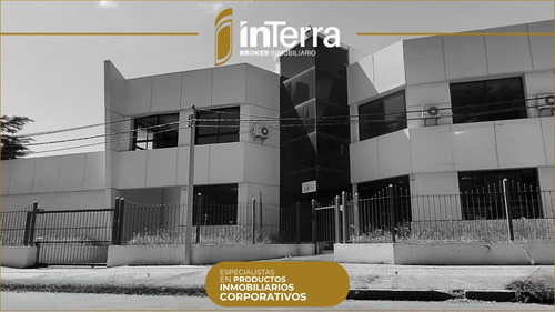 Importante Edificio Corporativo, Depósitos, Estacionamiento Interno Para Muchos Vehículos. Próximo A Tres Cruces Y Nuevo Centro. Mucha Presencia.