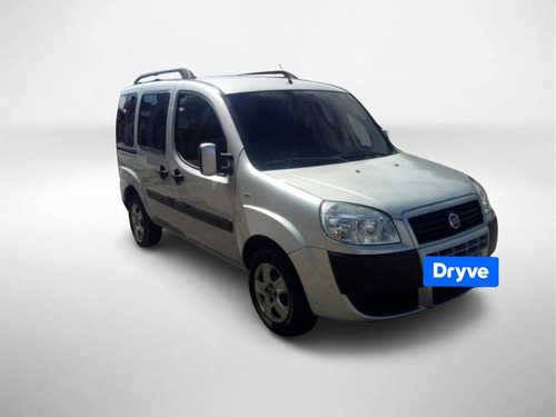Imagem 3 de 14 de Fiat Doblo Essence 1.8 16v Flex 7l