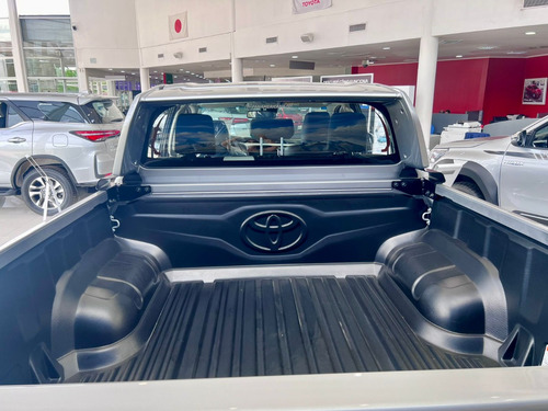 Toyota Hilux 4x4 Dc Srx At