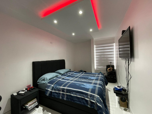 Venta De Imponente Y Lujoso Town House En Viilas De Camoruco