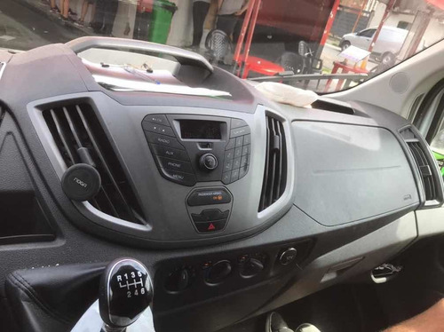 Ford Transit 2.2 Furgon Mediano 350m 2020