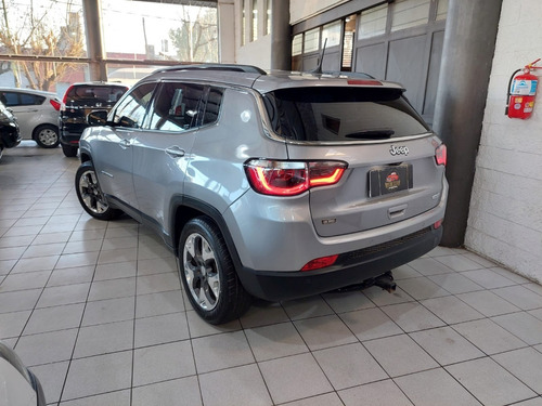 Imagen 14 de 16 de Jeep Compass 2019 2.4 Longitude