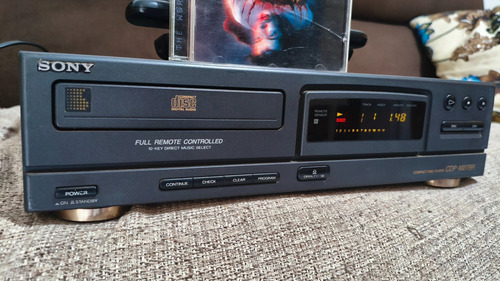 Cd Player Sony M27br No Estado Preto (Usado)
