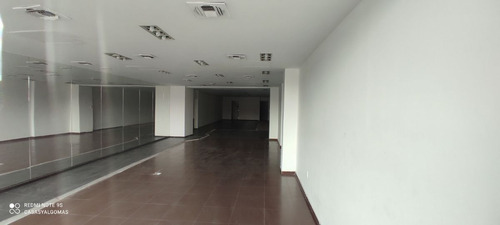 Locales En Plaza Comercial  De 14, 50 , 140 M2