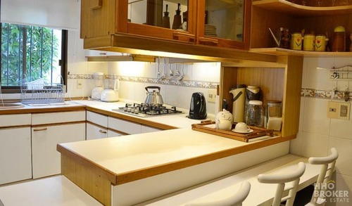 Hermosa Casa En Alquiler A Pasos Del Mar- Playa Brava - Punta Del Este-ref:2047