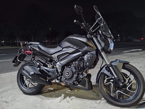 Bajaj Dominar