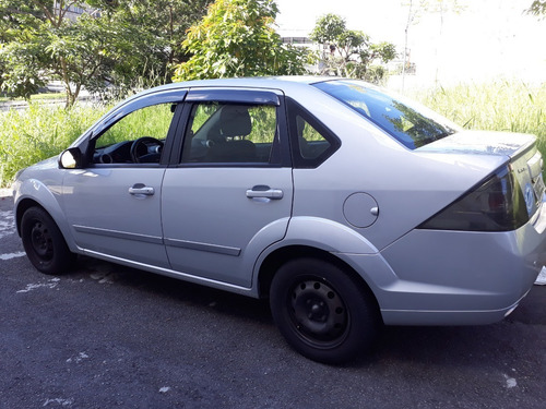 Ford Fiesta Sedan 1.6 Rocam Ano: 2013