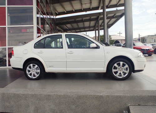 Imagen 6 de 15 de Volkswagen Jetta 2013 4p Cl Team L4/2.0 Aut