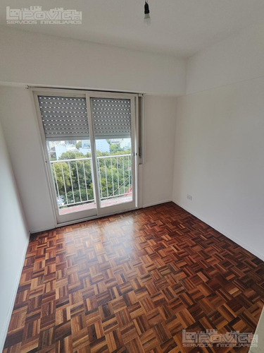 Departamento En Alquiler, Yerbal Al 700, Luminoso, Balcon, 2 Ambientes.