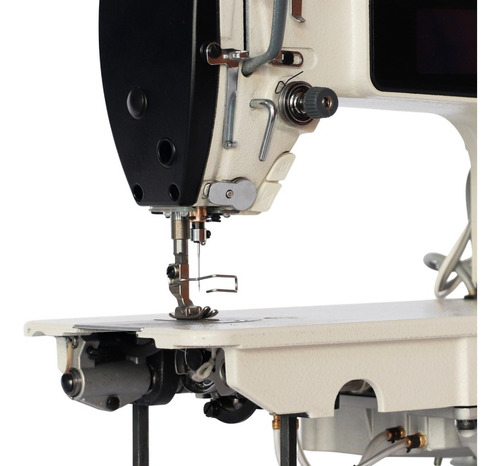Imagen 3 de 4 de Maq Coser Recta Electrónica Corte Hilo Auto Levanta Pie Led