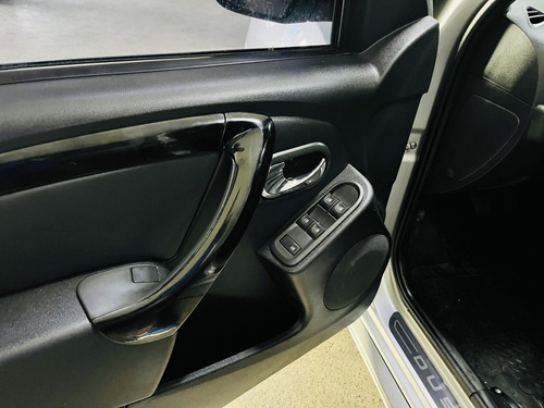 Renault Duster Oroch 1.6 16V FLEX DYNAMIQUE 4P MANUAL