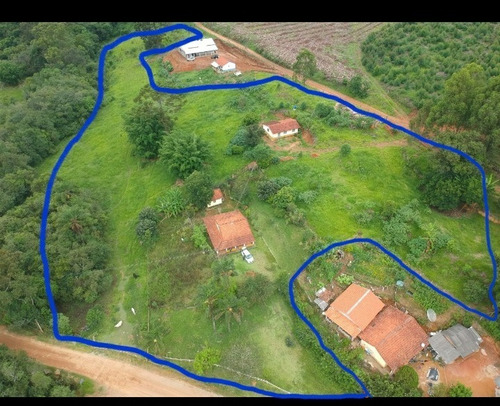 Imagem 28 de 30 de Chácara 22.400m2, Rica Em Água Com Riacho, 3 Casas Sendo 1 Sede E 2 Casas De Caseiro, Pomar, Topografia Plana, Ótima Localização - Ch00218 - 70678592