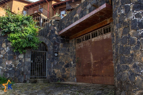 Residencia En Venta En Pátzcuaro Con Vista Al Lago
