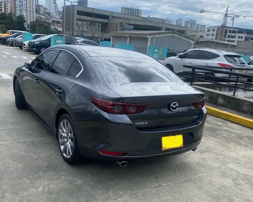 Mazda 3 2.5 GRAND TOURING LX