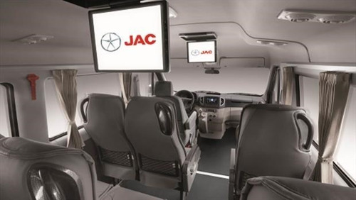 Imagen 5 de 7 de Movilidad Transporte Alquiler Taxi Minibús Minivan Auto Tour