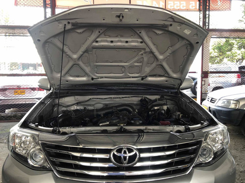 Toyota Fortuner 2014 2.7l 4x2